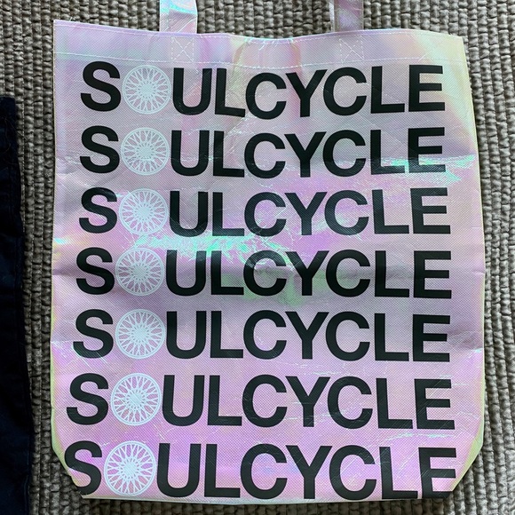 Dusters + shopping bags (to sell individually) - Picture 3 of 5